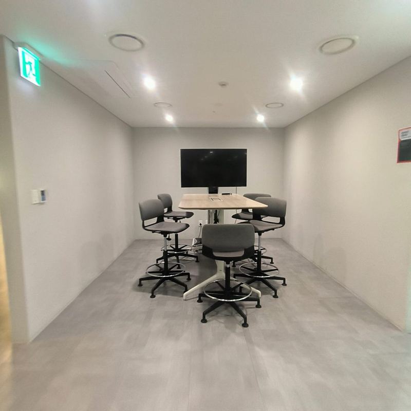 Meeting room at the LUMORA Seoul office